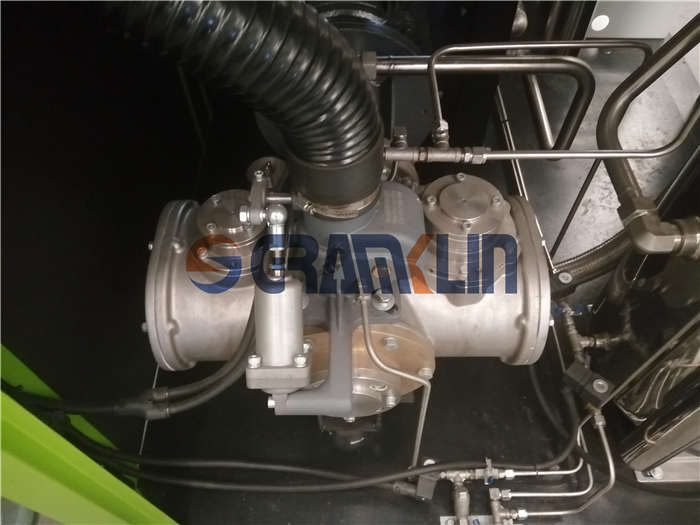 無油永磁<a href=http://m.xstgy.com/tag-etagid23-0.html target=_blank class=infotextkey>變頻空壓機</a><a href=http://m.xstgy.com/tag-etagid233-0.html target=_blank class=infotextkey>水潤滑</a>機頭核心科技